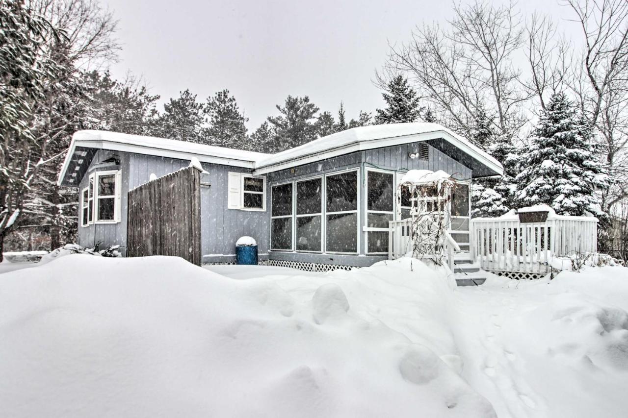 Cozy Crosby Cabin Near Serpent Lake And Main St Extérieur photo